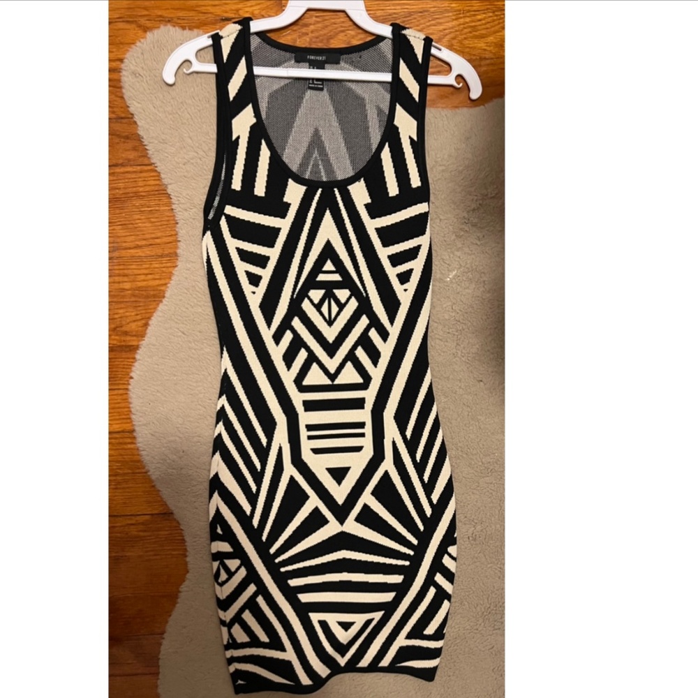 Forever 21 Geometric Midi Dress